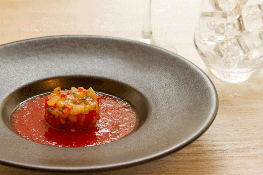 Construction progressive d'une photo culinaire